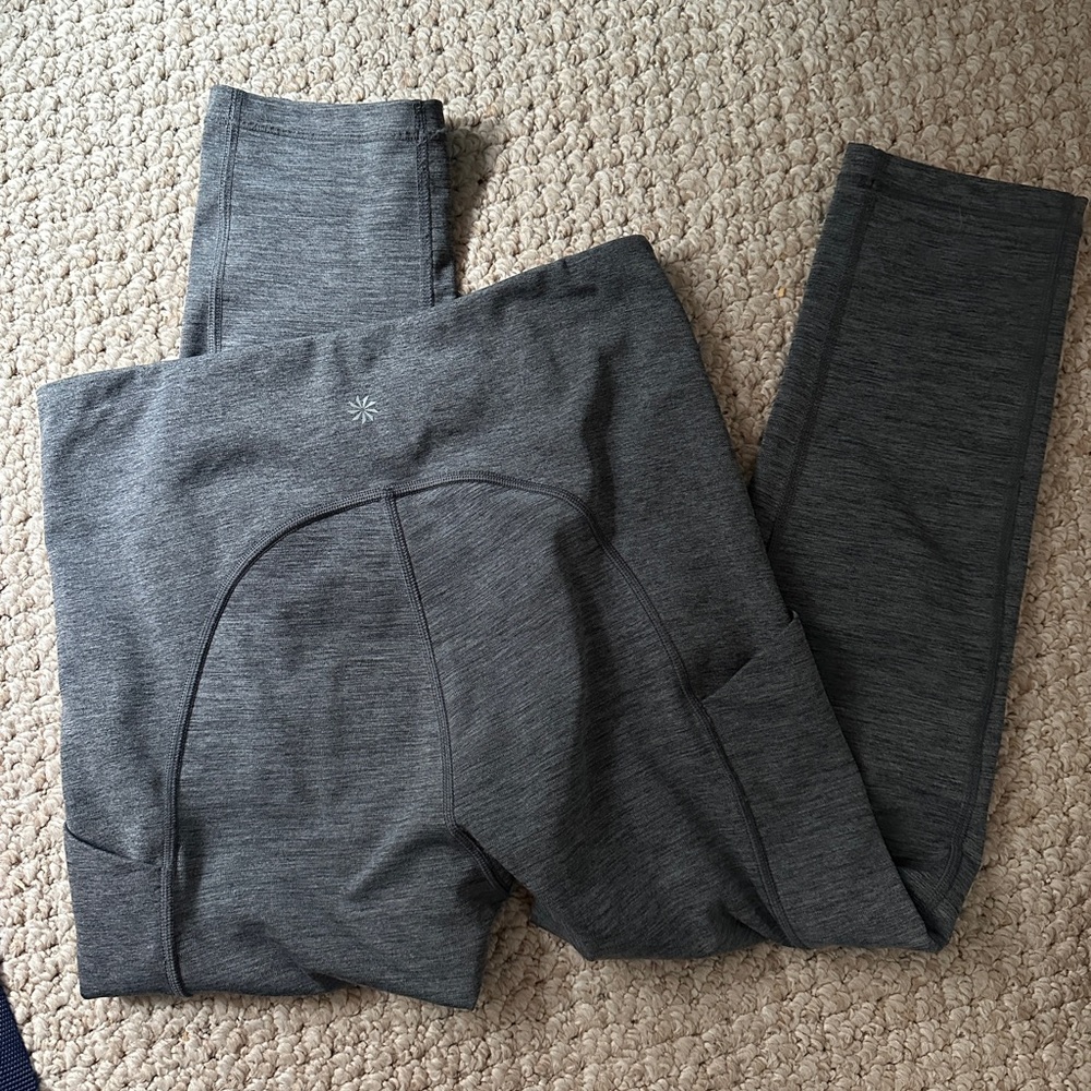 Athleta Ultimate Stash Capri Pocket 7/8 Tight women leggings Small Gray